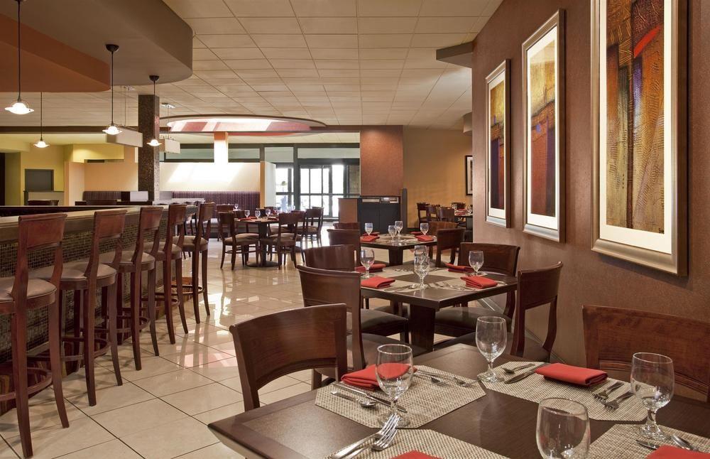 Four Points By Sheraton Milwaukee North Shore Brown Deer Exterior foto