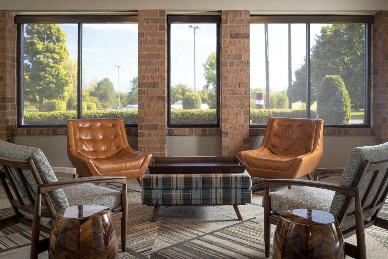 Four Points By Sheraton Milwaukee North Shore Brown Deer Exterior foto